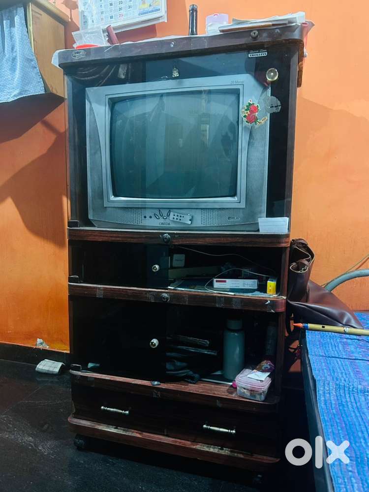 Onida tv and tv showcase