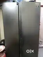 Samsung refrigerator side by side doors.3year warranty
