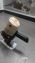 Cloth cutting mashing