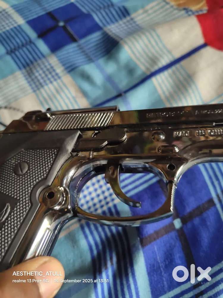 Pistol gas lighter