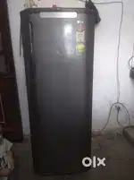LG fridge 276 LTR