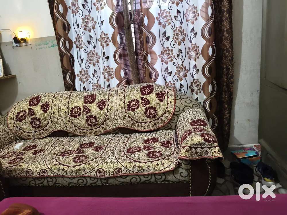 Urgent sofa set sell
