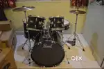 Pearl Roadshow 5 Piece Drumset with Stands and Cymbals Online