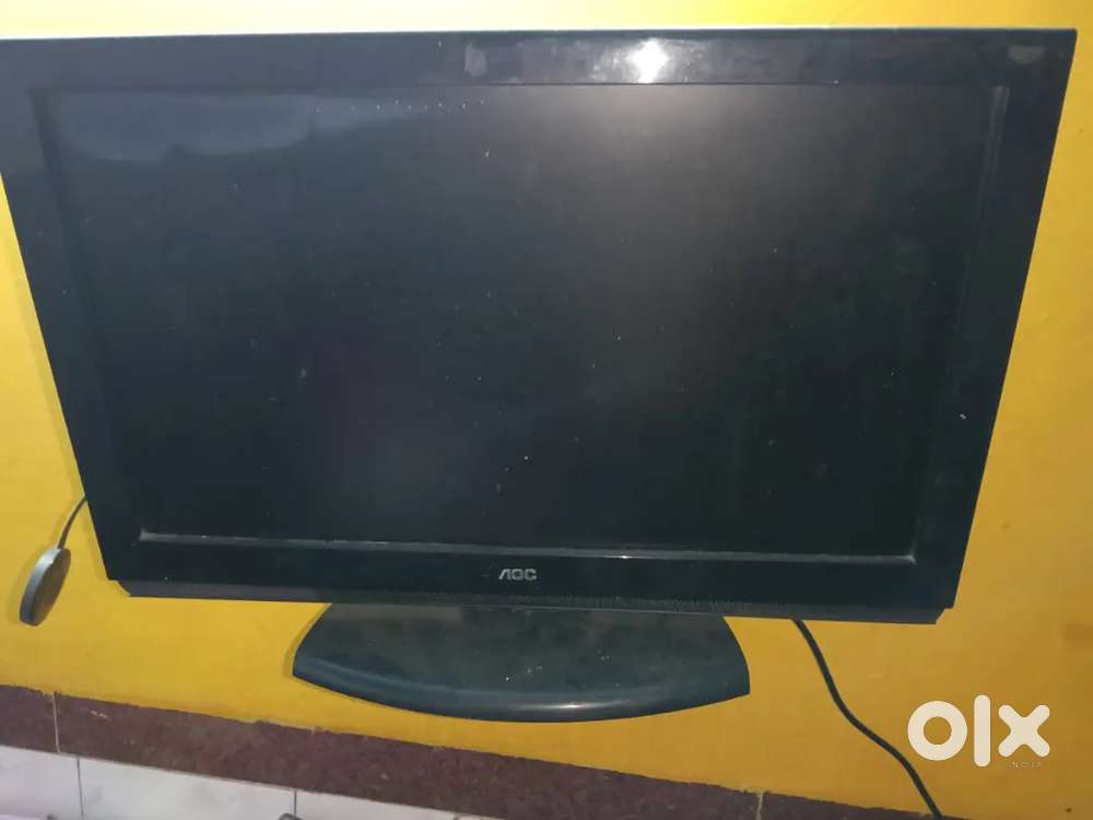 AOC 24 inch HD 4k display lcd tv with remote