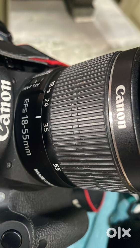 DSLR EOS 700D