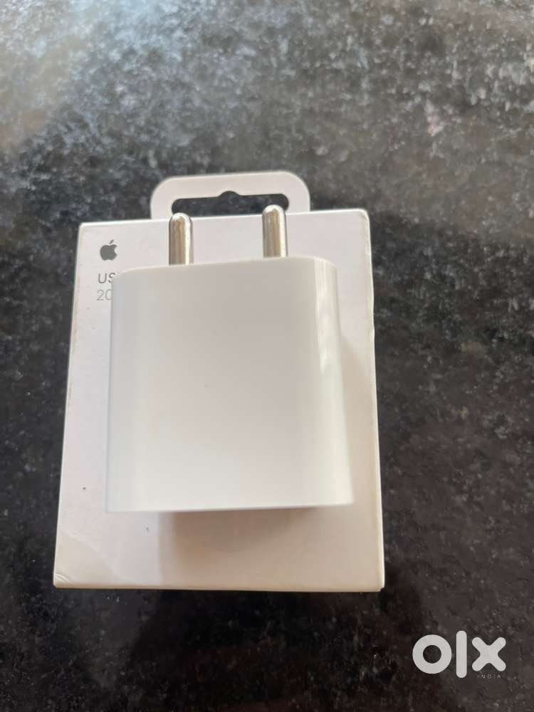 Apple adapter 20w with box