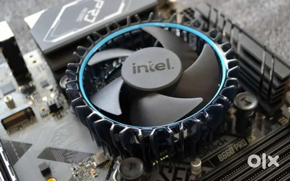 Intel Laminar RM1 stock cooler