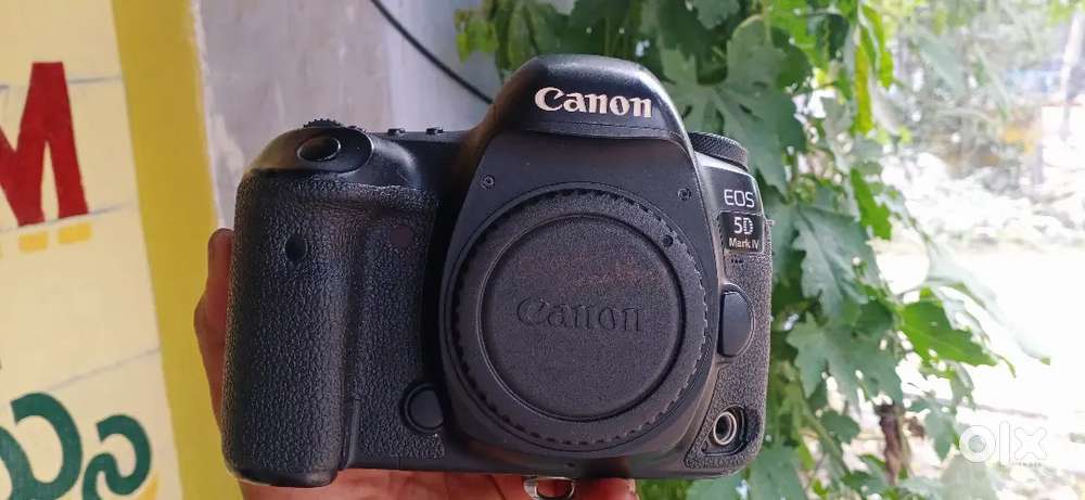 CAMERA FOR SALE AT JUST 86000 Rs/-