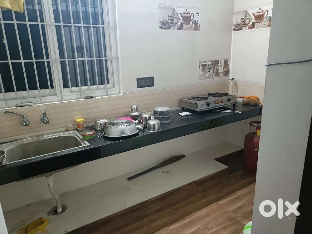 Room mates needed for sharing