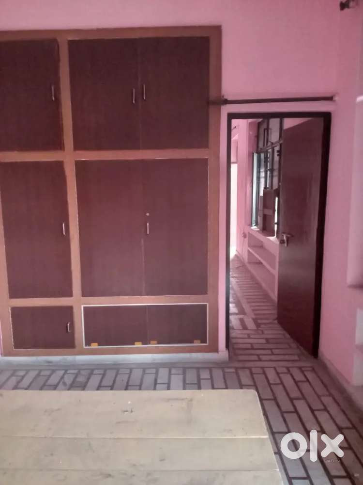 Jeorgetown me independent flat Ground flore with car parking