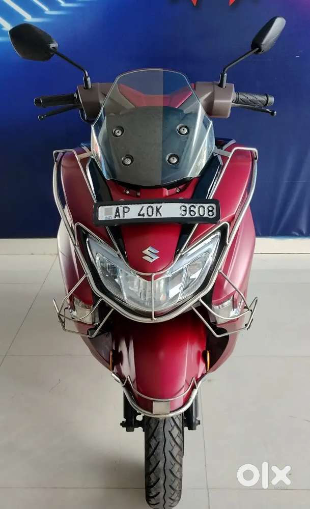 Suzuki Burgman street