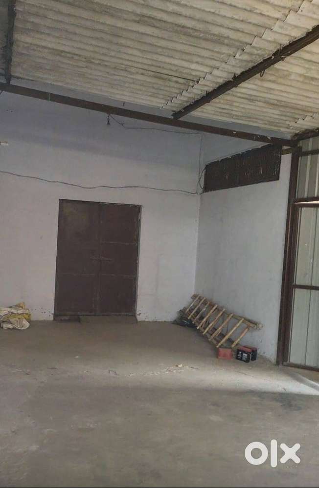 Small Commercial Warehouses/Godowns for Rent