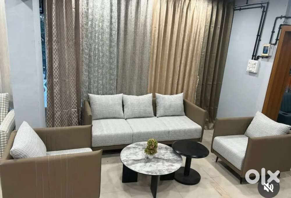 3+1+1 sofa set with pillows and beautiful colour combination