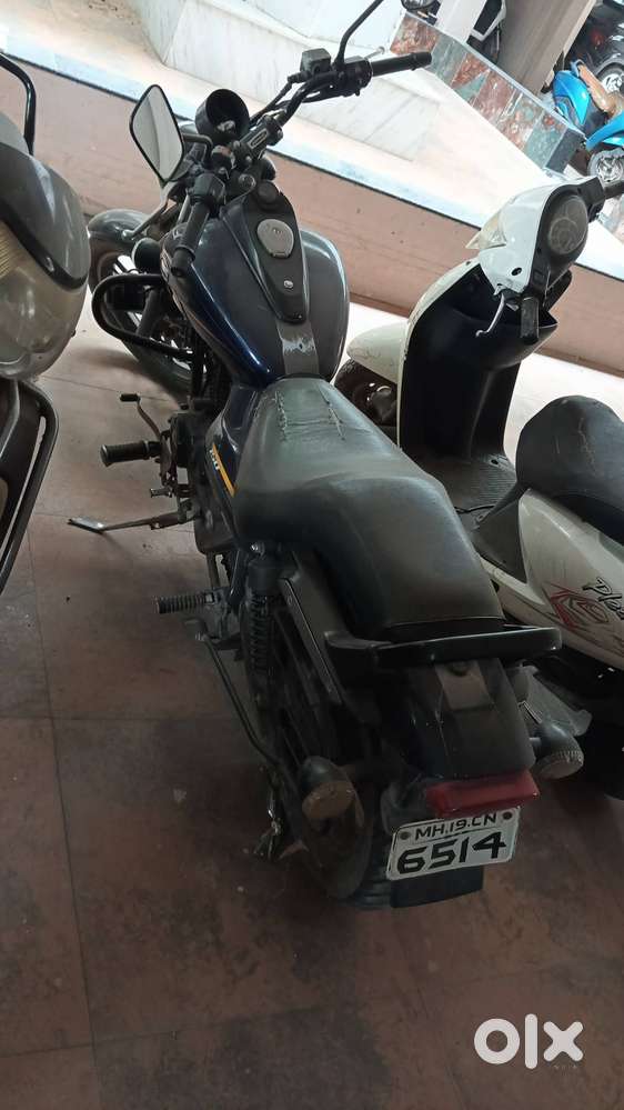 Bajaj Avenger 150 street December 2016 model e