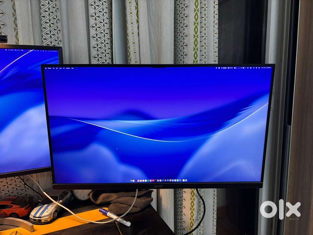 Acer Nitro VG280K 28 4K UHD Monitor and AmazonBasics Mechanical Arm