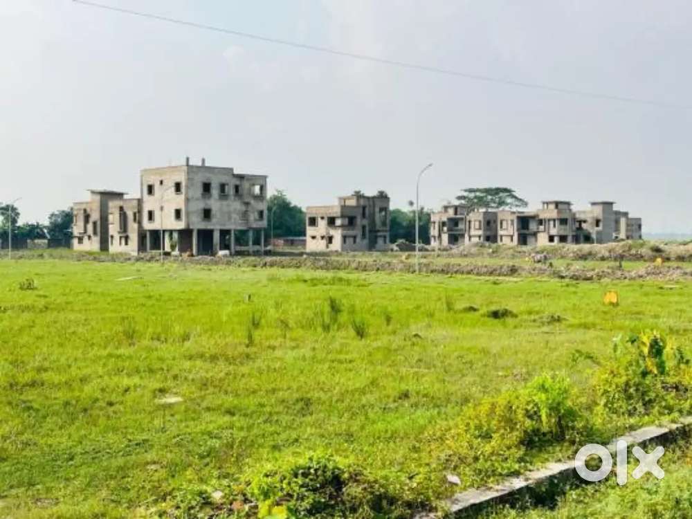 Residential plot Sale in gated society