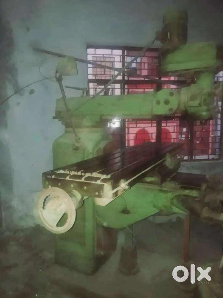 Milling machine