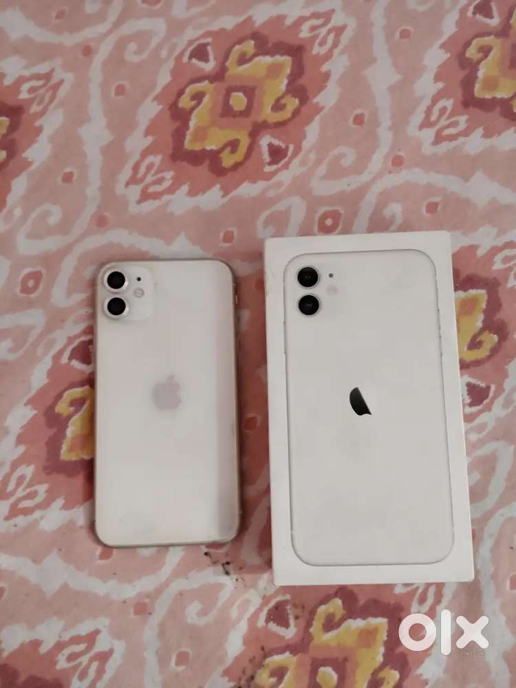Iphone 11 64 gb white battery health 74%