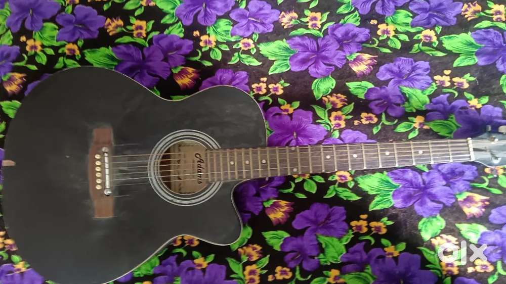 Good condition and good sound guitar