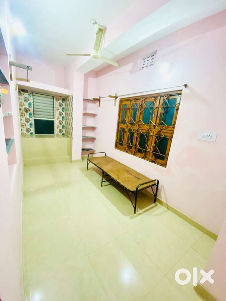 Ladies Hostel cum Girls PG in Jaydev Vihar prime location near Flyover