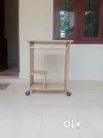 Computer table