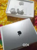 Apple Macbook Air M4  (13.6, 256GB  SSD, Silver )Laest Model