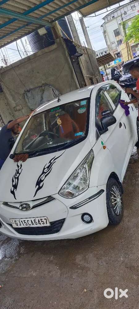 Hyundai EON 2013 CNG & Hybrids