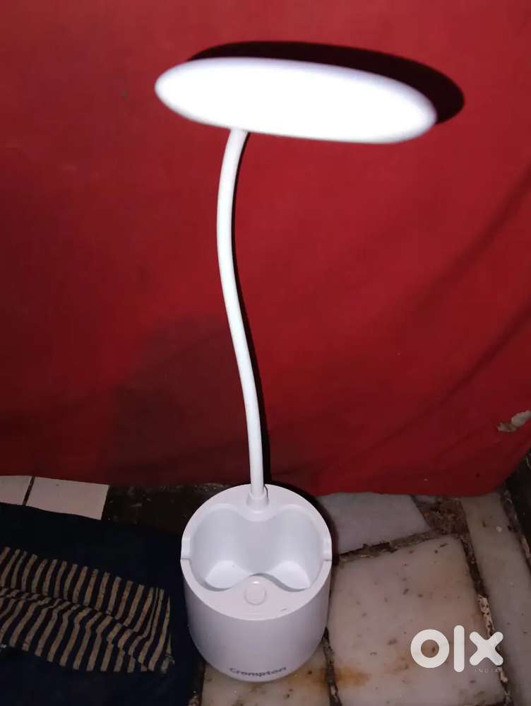 Crompton LED Study Lamp  Perfect for Students  Brand New!