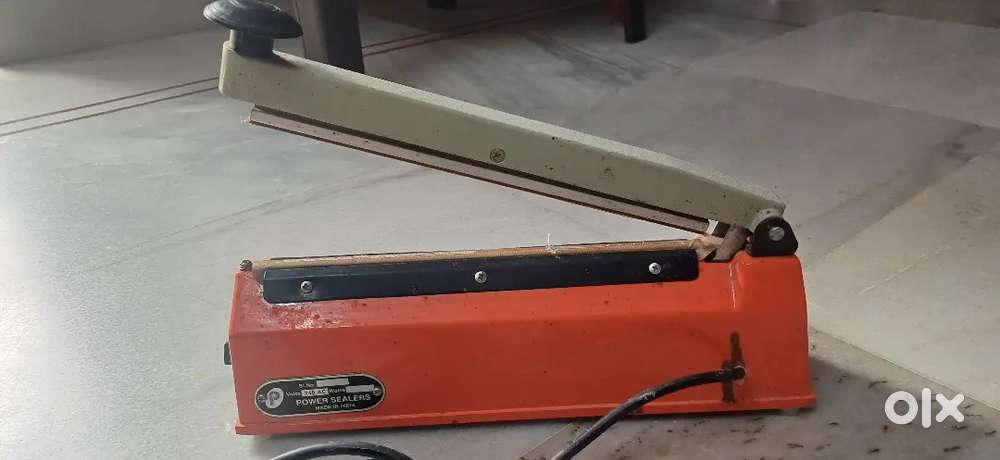 Power sealer