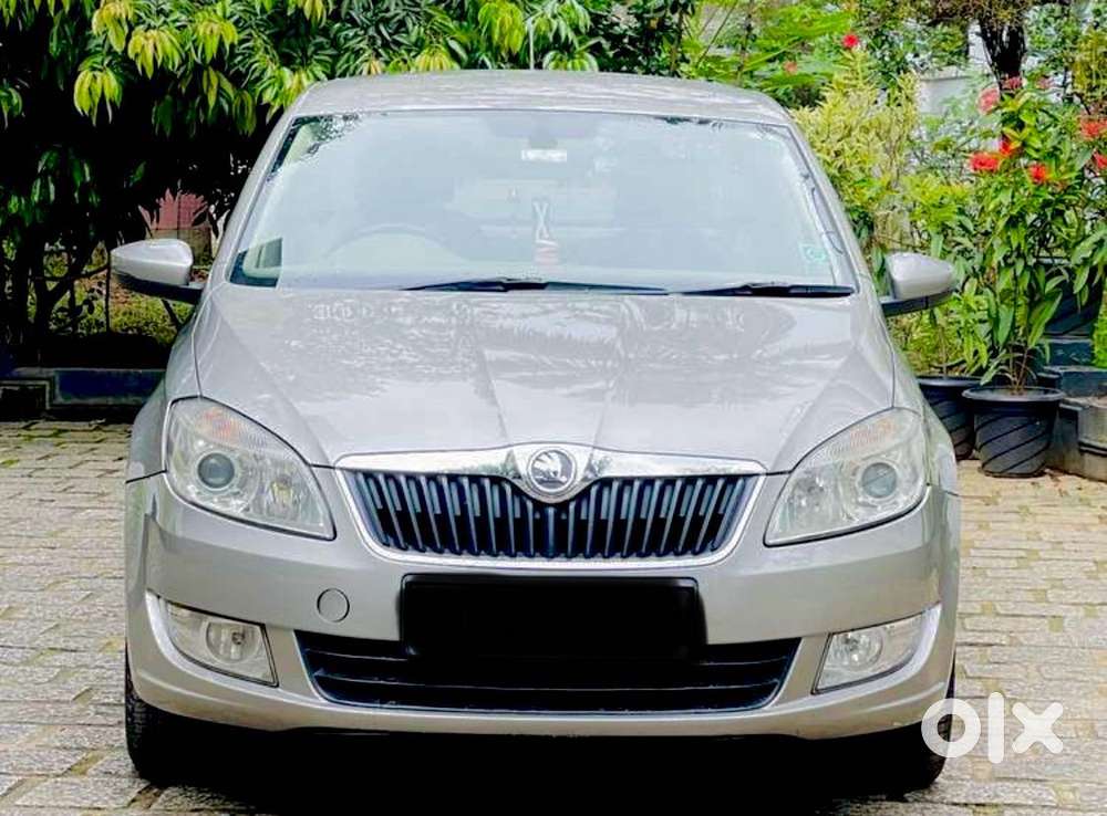Skoda Rapid 1.5 TDI AT Elegance, 2017, Diesel