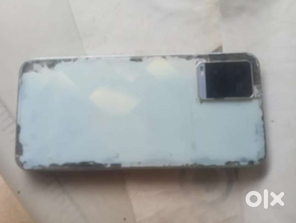 Vivo y21 6gb128 ram