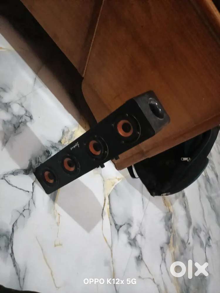 Second hand speaker