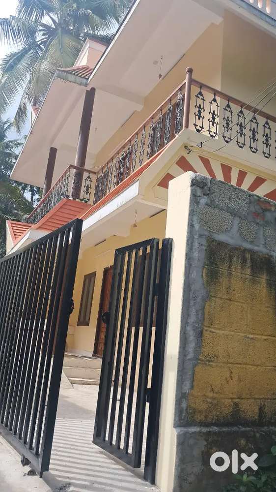 2bhkSemifurnished/kazhakuttom(Negotiable)