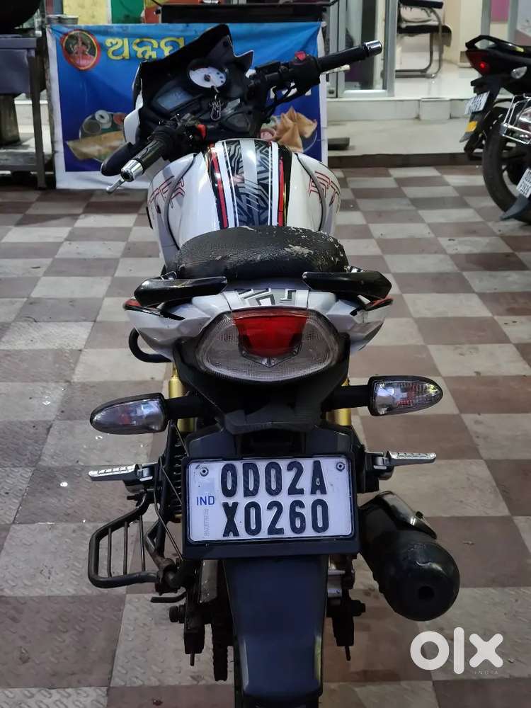 Apache RTR 180, BS4 model