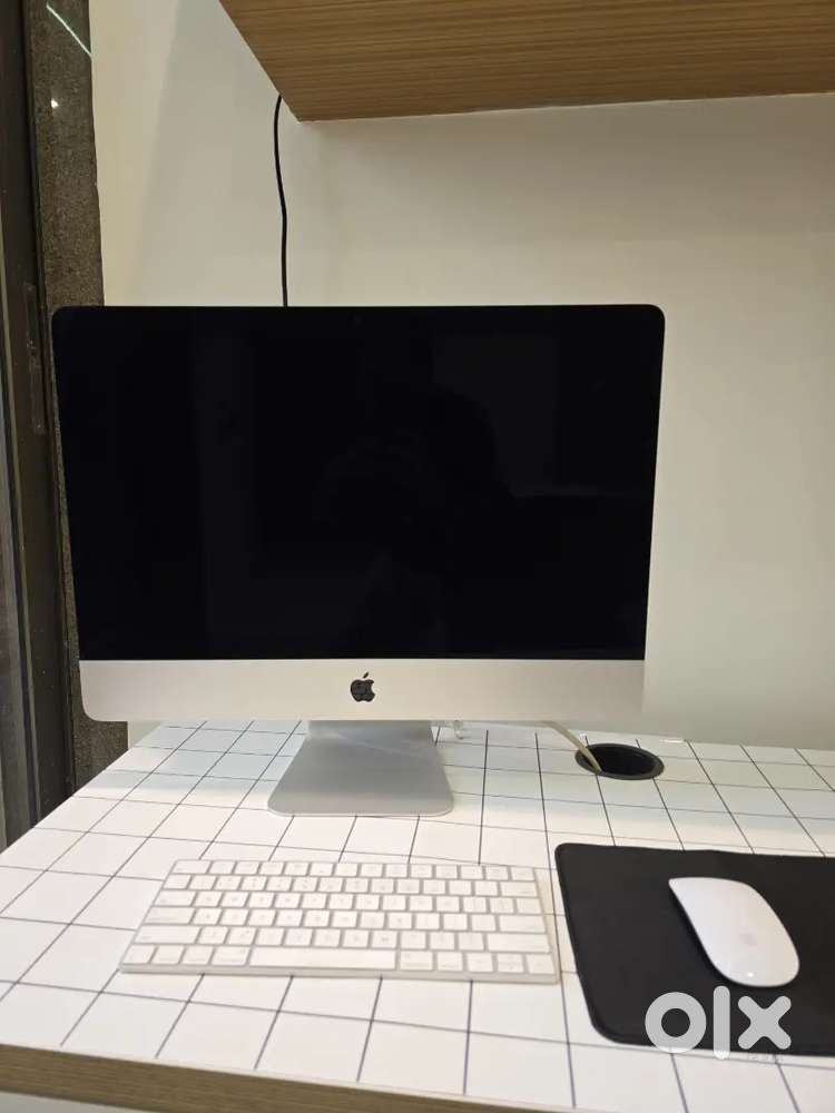 Apple iMac 21.5-inch (2017) – Excellent Condition