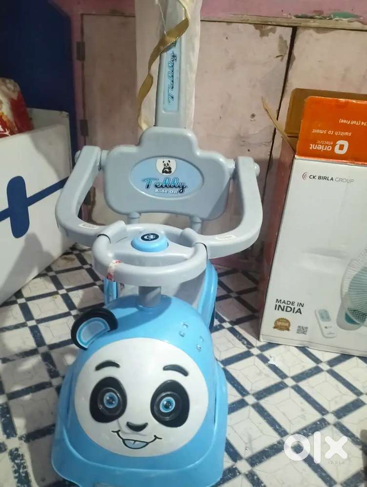 Ride on panda car for baby