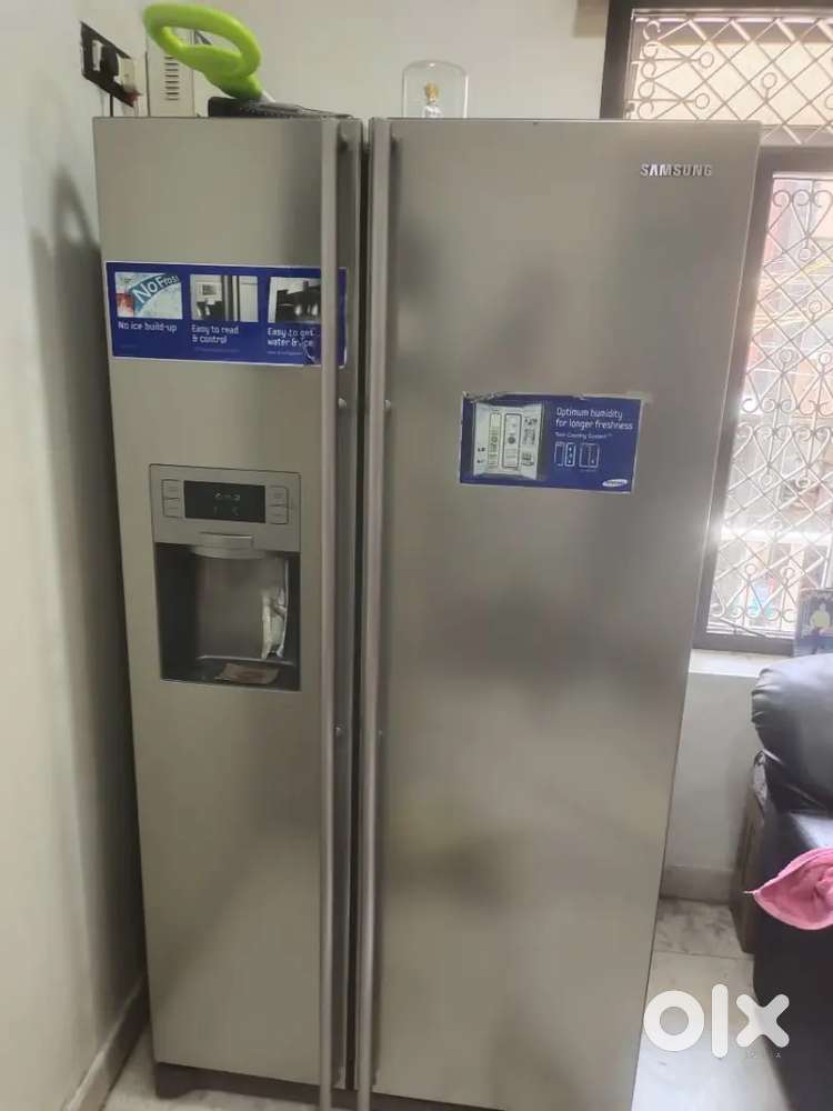 Samsung side by side fridge 585 litres