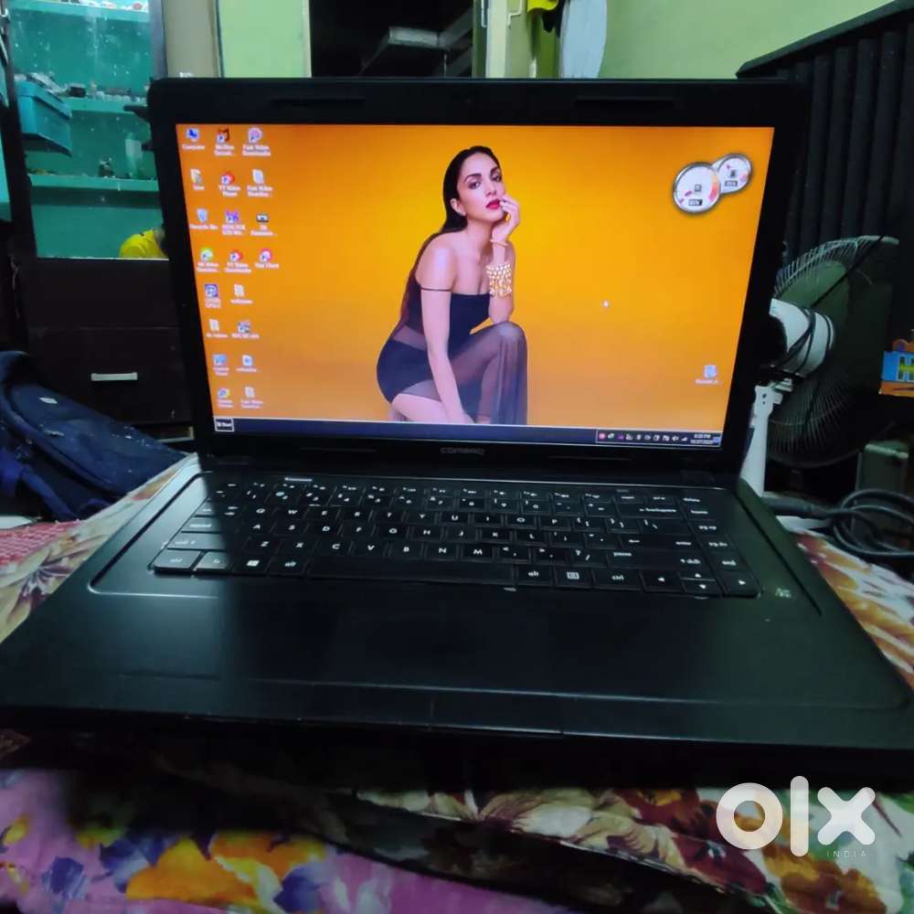 Compaq laptop 4gb/1tb core 2 duo to due