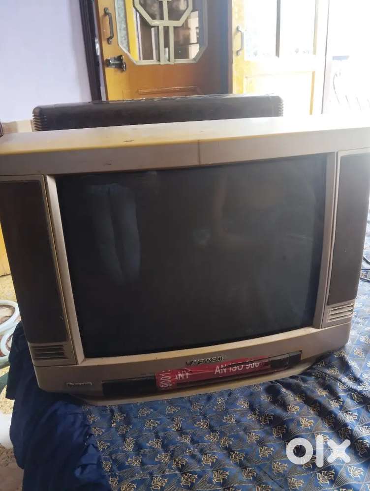 Sansui T.v. Old item good condition Working smoothly