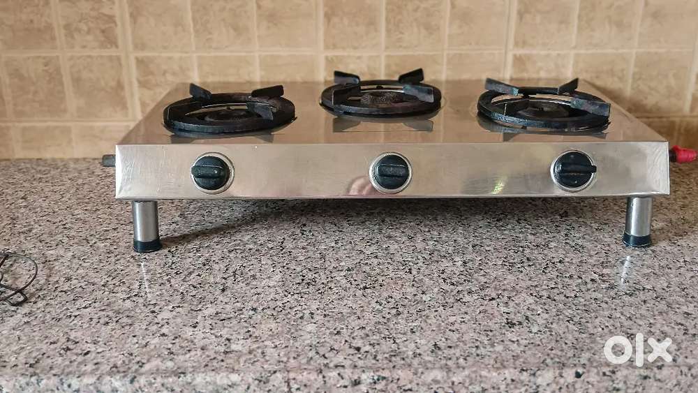 S.s gas stove