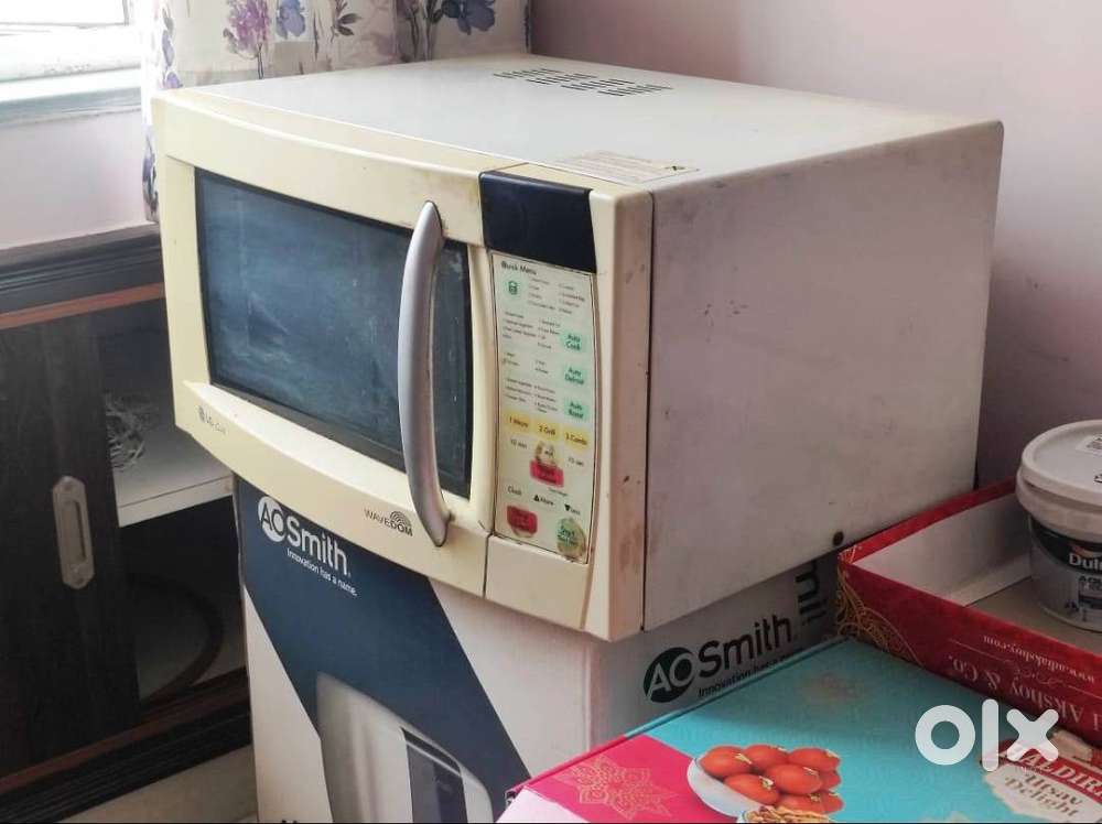 Microwave oven-LG Grill Wavedom model.