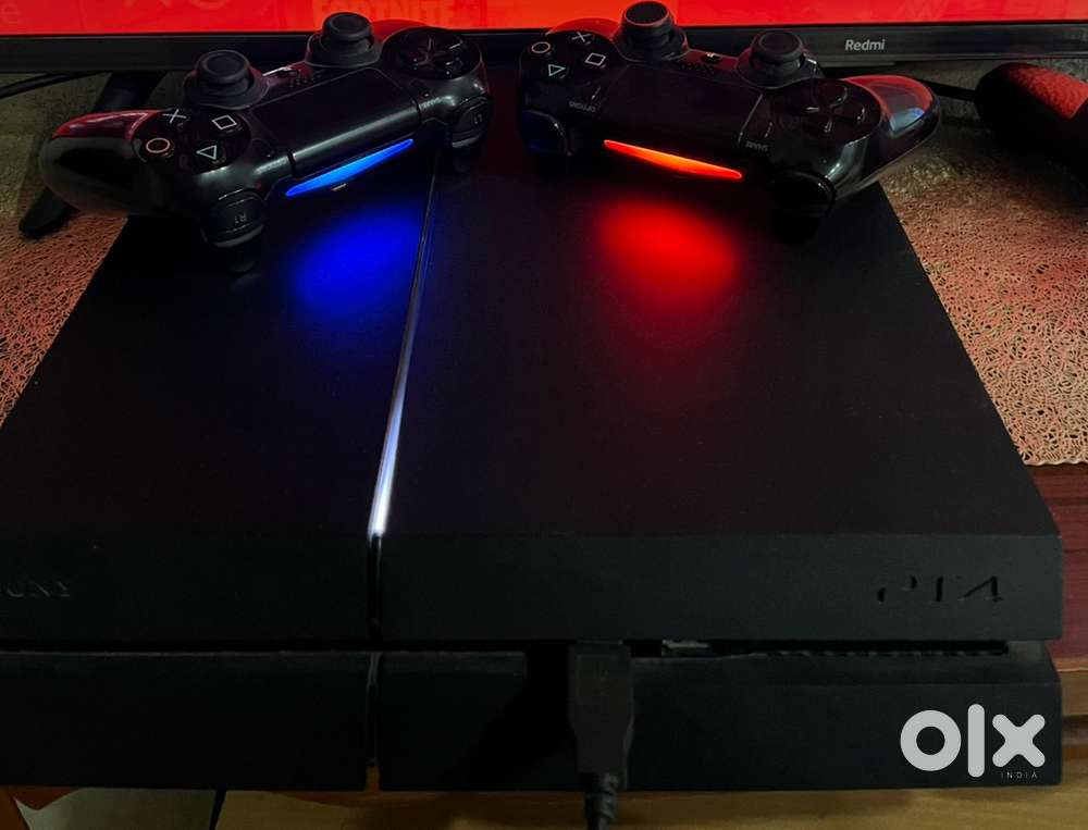 PlayStation 4 (PS4) 1TB Standard Edition