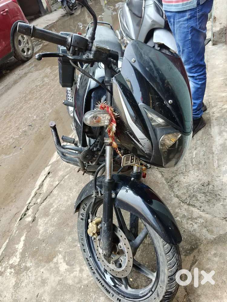 Pulsar 150