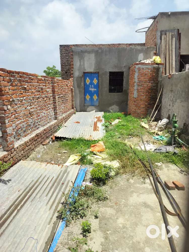 Plot and One room for sale in Vrindavan