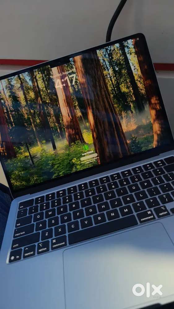 MacBook air m4 16/256