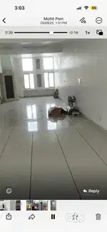 showroom for sale