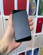 I PHONE XR REFURBISHED ( 128 GB STORAGE)