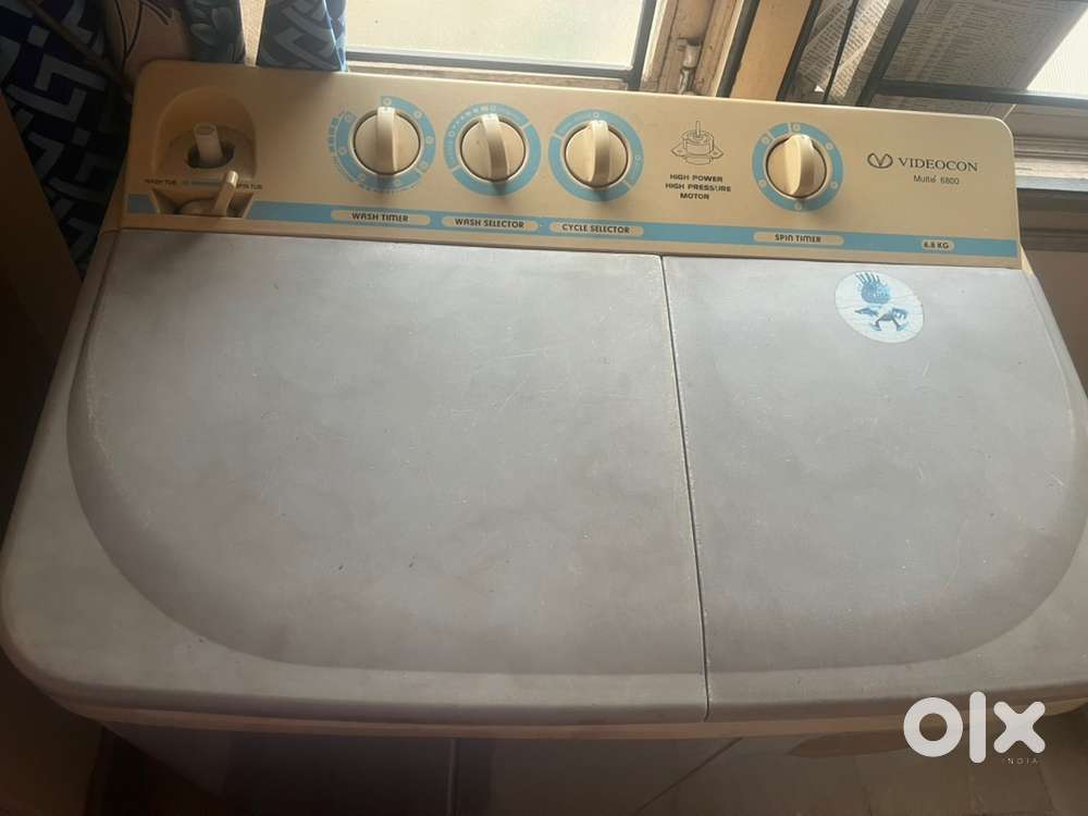 Semi automatic washing machine