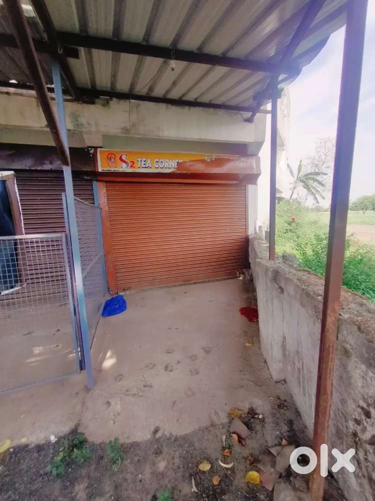 दुकान बेचना है 100 Sq ft नियर लंबा खेड़ा ब्रिज बेरसिया रोड
