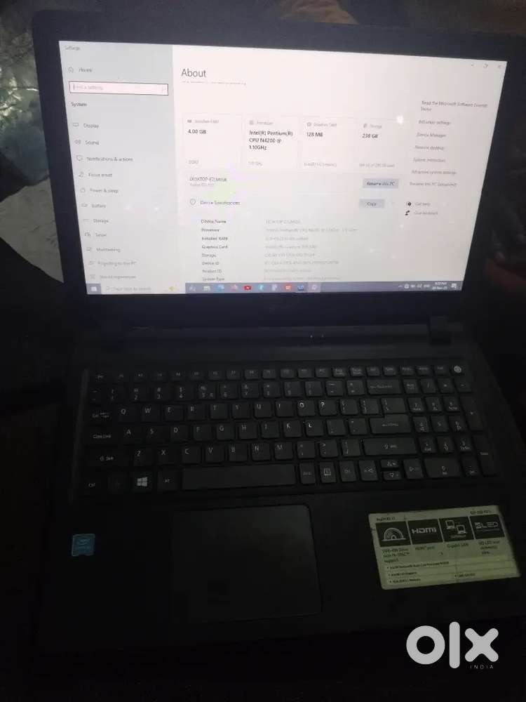 Acer intel platinum RAM4gb, storege 256 gb, graphics card 128 MB